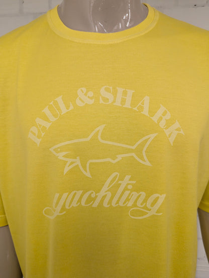 Paul & Shark shirt. Geel met opdruk. Maat 2XL / XXL.