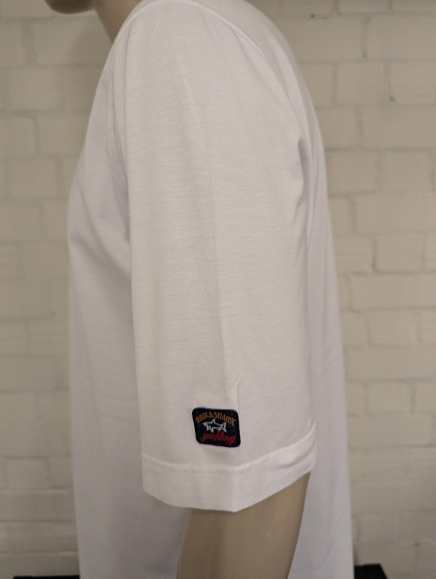 Paul & Shark shirt. Wit met opdruk. Maat 2XL / XXL.