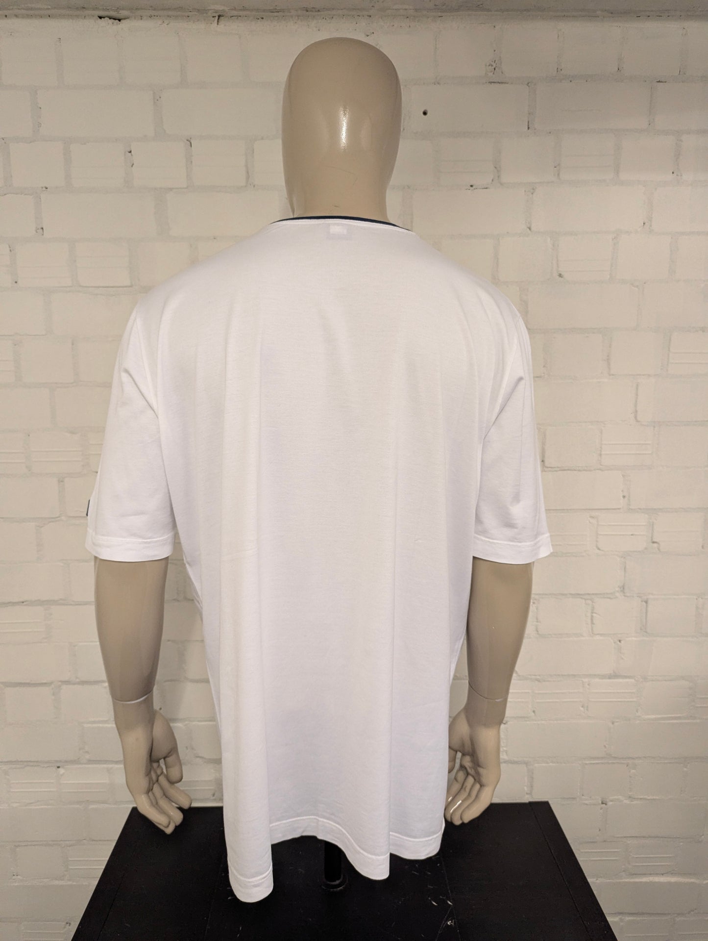 Paul & Shark shirt. Wit met opdruk. Maat 2XL / XXL.