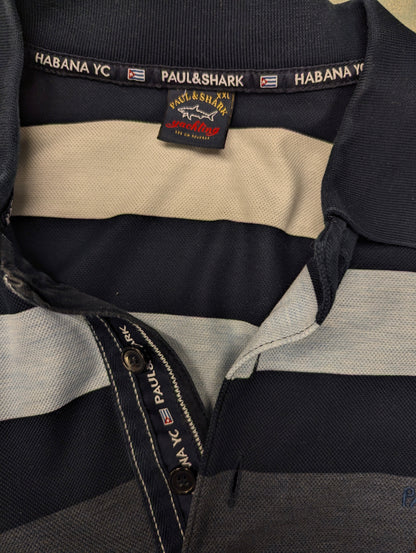 Paul & Shark polo. Blauw gestreept motief. Maat 2XL / XXL.