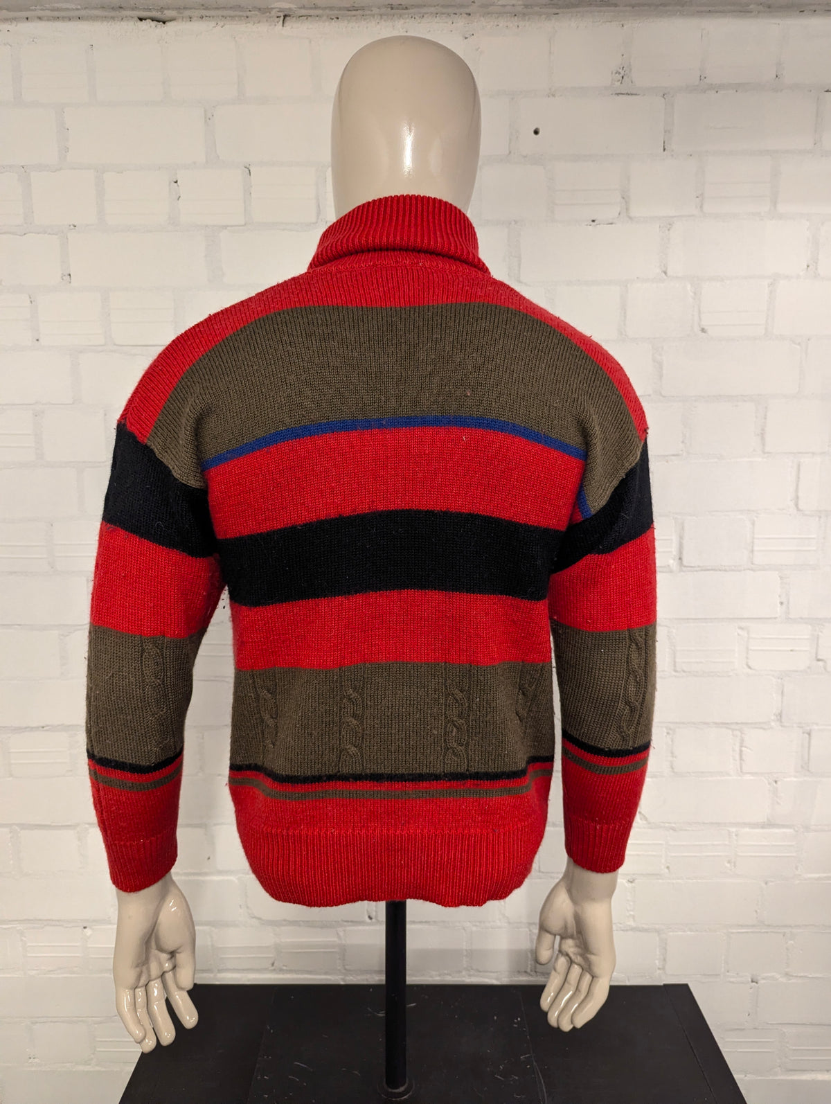 Dolores wollen coltrui – rood/bruin/zwart/blauw – maat M