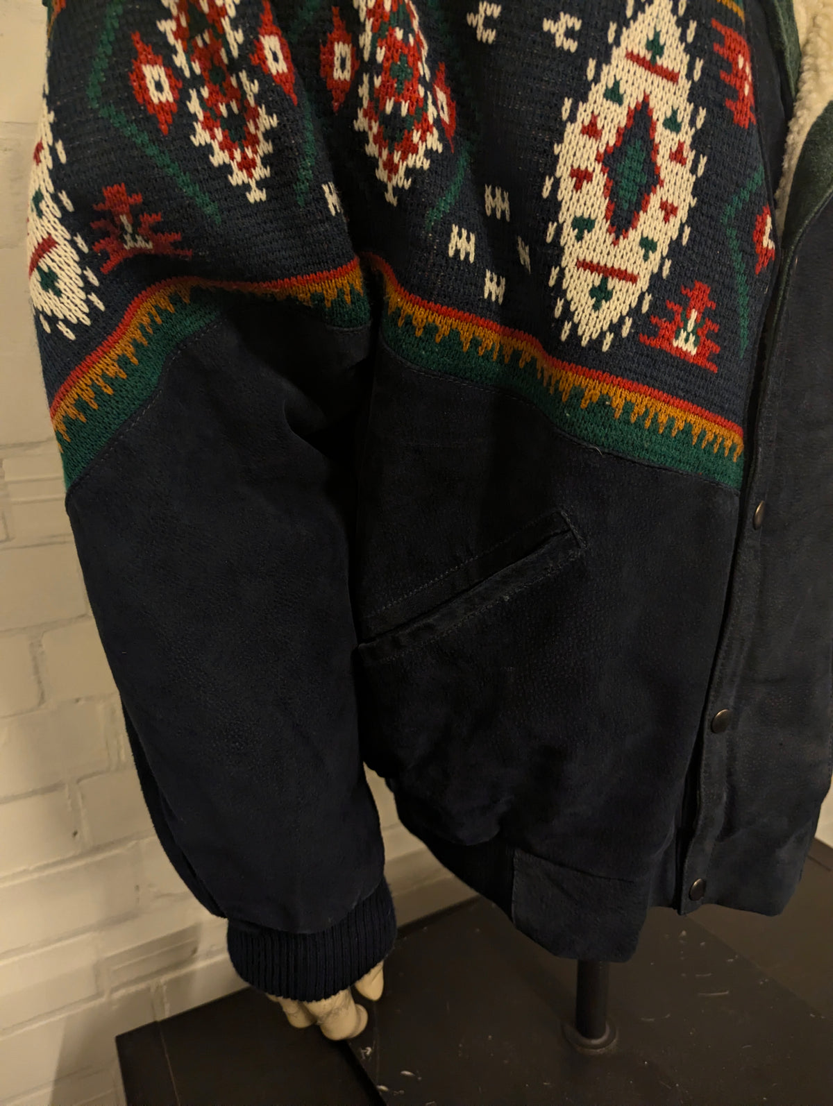 SouthWestern Aztec / Suede gevoerde winter jas / jack. Groen Rood Bruin gekleurd. Maat 52 / L.