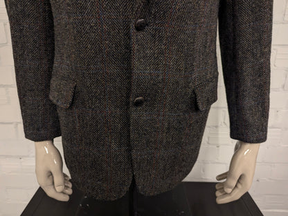 Barutti Harris Tweed colbert met elleboogstukken. Bruin Rood Blauw motief. Maat 52 / L.