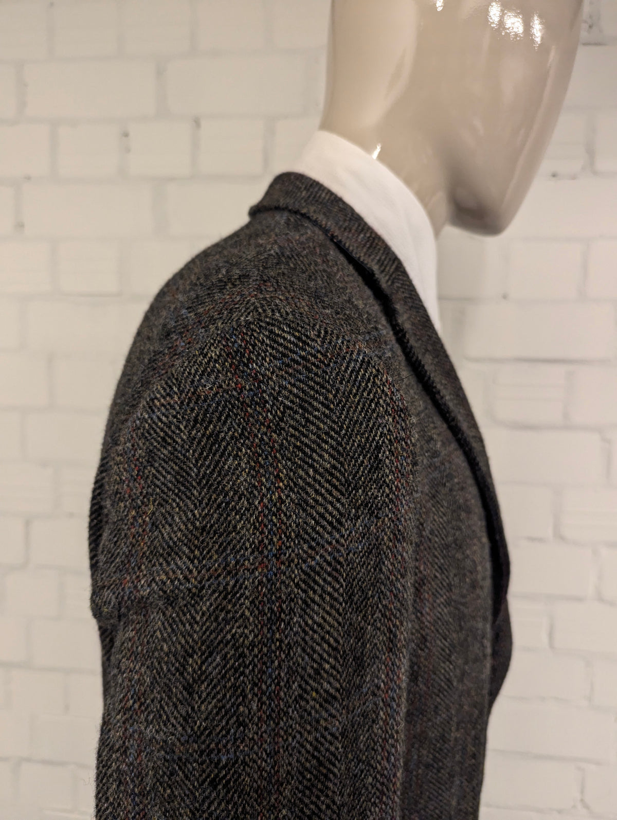Barutti Harris Tweed colbert met elleboogstukken. Bruin Rood Blauw motief. Maat 52 / L.