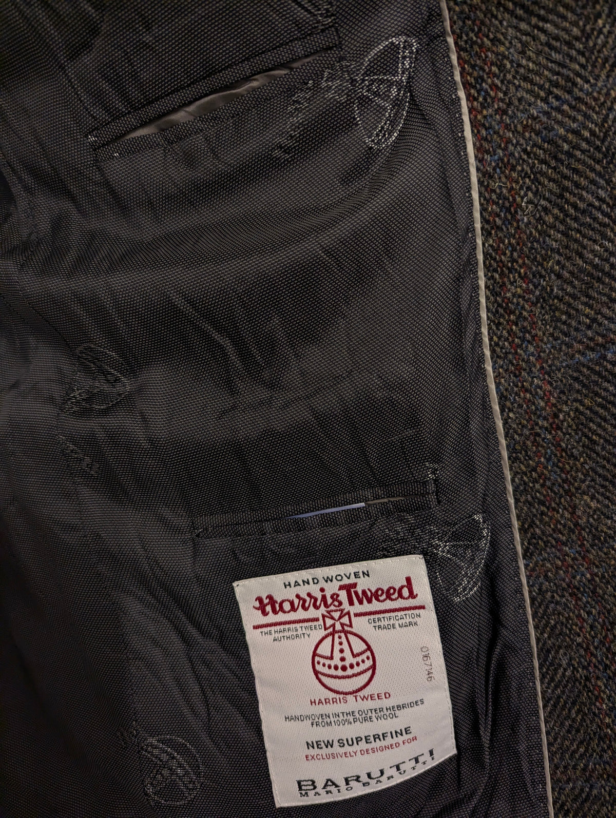 Barutti Harris Tweed colbert met elleboogstukken. Bruin Rood Blauw motief. Maat 52 / L.