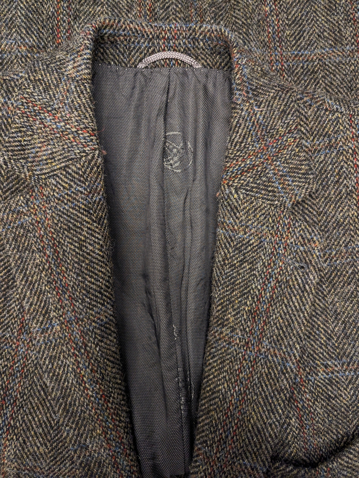 Barutti Harris Tweed colbert met elleboogstukken. Bruin Rood Blauw motief. Maat 52 / L.