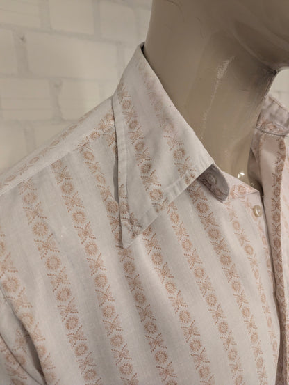 Vintage 70's Hentley overhemd met puntkraag. Beige Bruine print. Maat XL.
