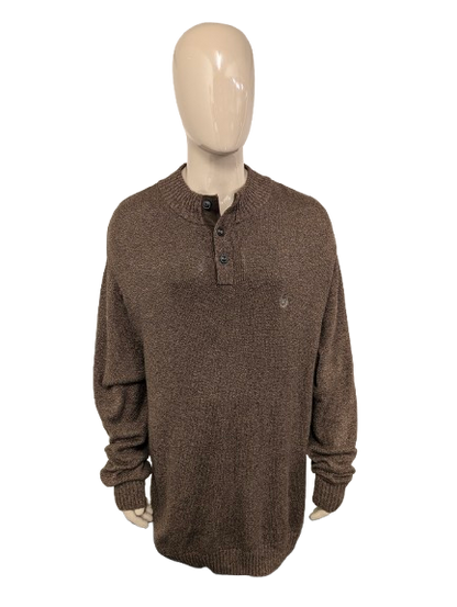 Chaps trui met knopen en elleboogstukken. Bruin gemêleerd. Maat 4XL / XXXXL.