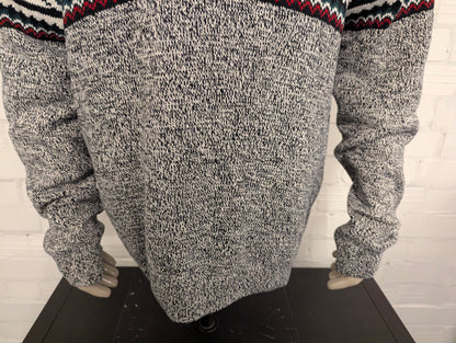 Chaps trui met knopen. Rood Groen Wit Zwart gekleurd. Maat 2XL / XXL.