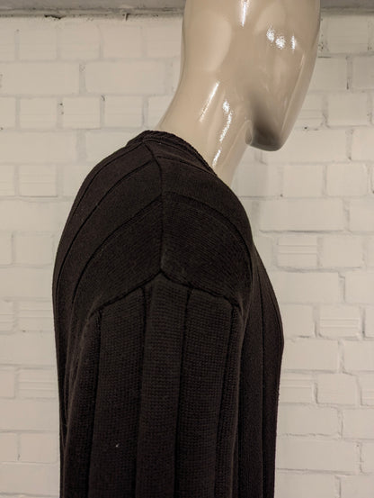 Nautica trui. Donker Bruin gestreept. Maat XL.