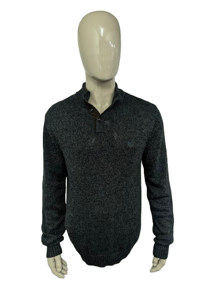 Chaps trui met knopen. Grijs Donker Blauw gemêleerd. Maat L.