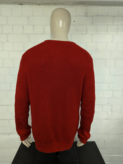 Nautica trui. Rood gekleurd. Maat XL.