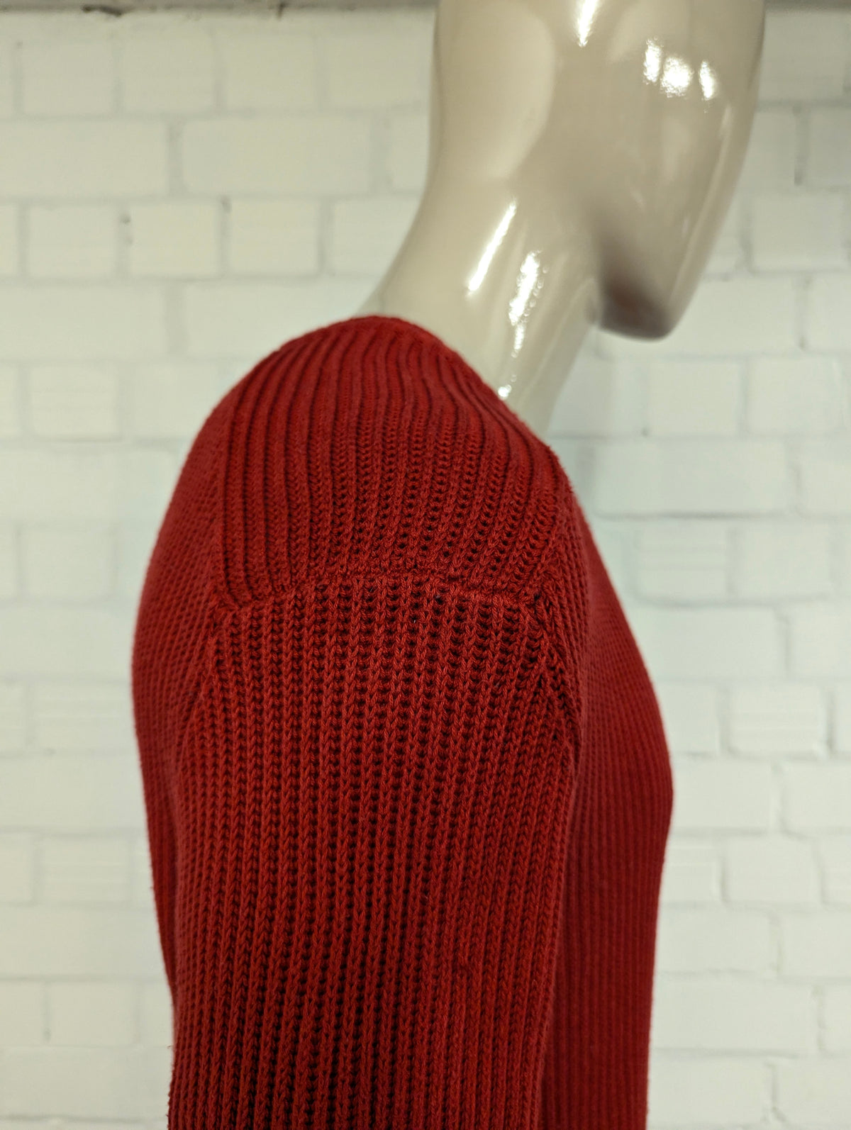 Nautica trui. Rood gekleurd. Maat XL.