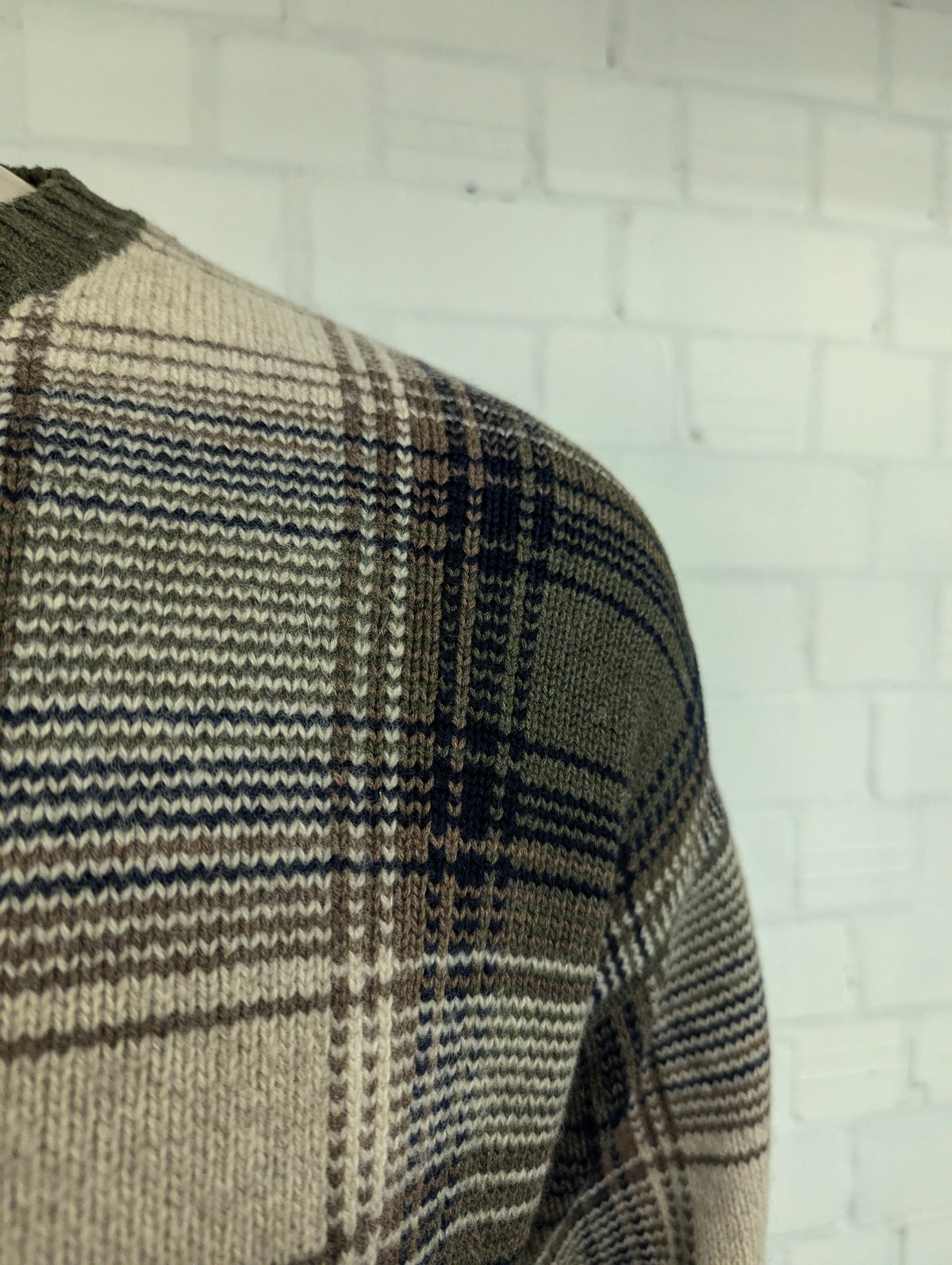 Nautica Wollen trui. Groen Bruin Donker Blauw geruit. Maat L. 20% Wol.