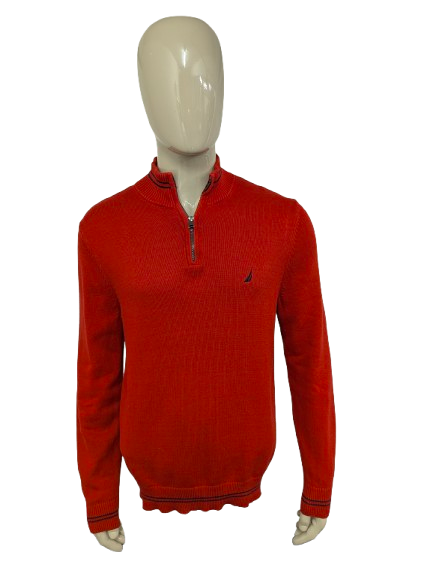 Nautica Quarter Zip trui met korte rits. Rood gekleurd. Maat L.