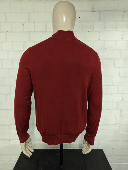 Nautica Quarter Zip trui met korte rits. Donker Rood gekleurd. Maat L.