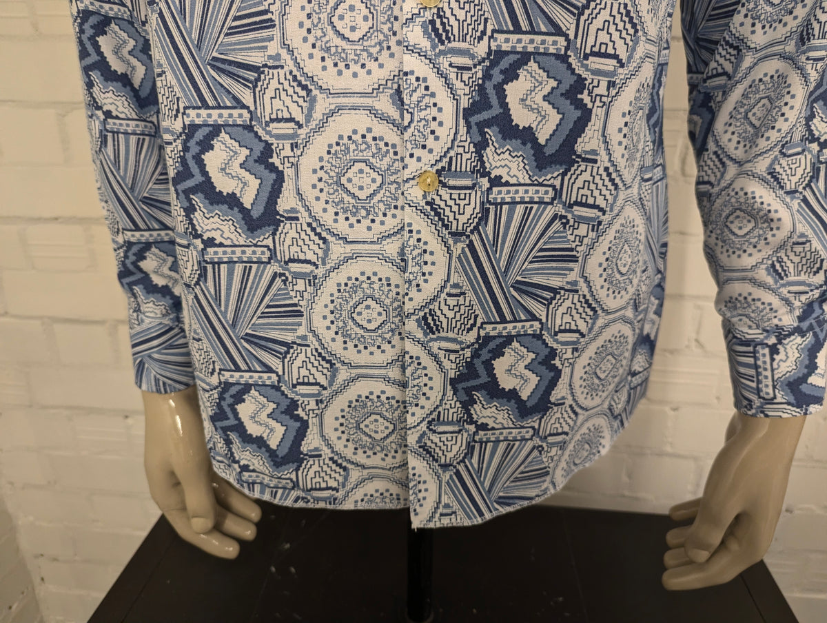 Vintage 70's overhemd met puntkraag. Wit Blauw print. Maat M. #727.