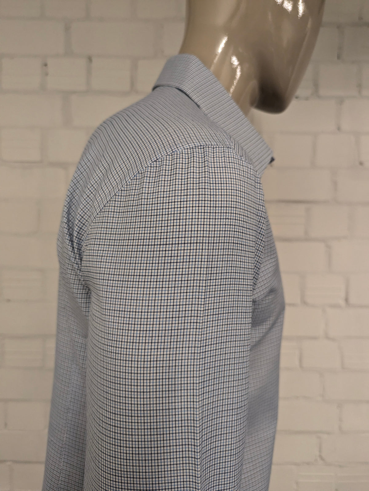 Vintage 70's overhemd met puntkraag. Blauw Bruin Wit geruit. Maat L. #729.