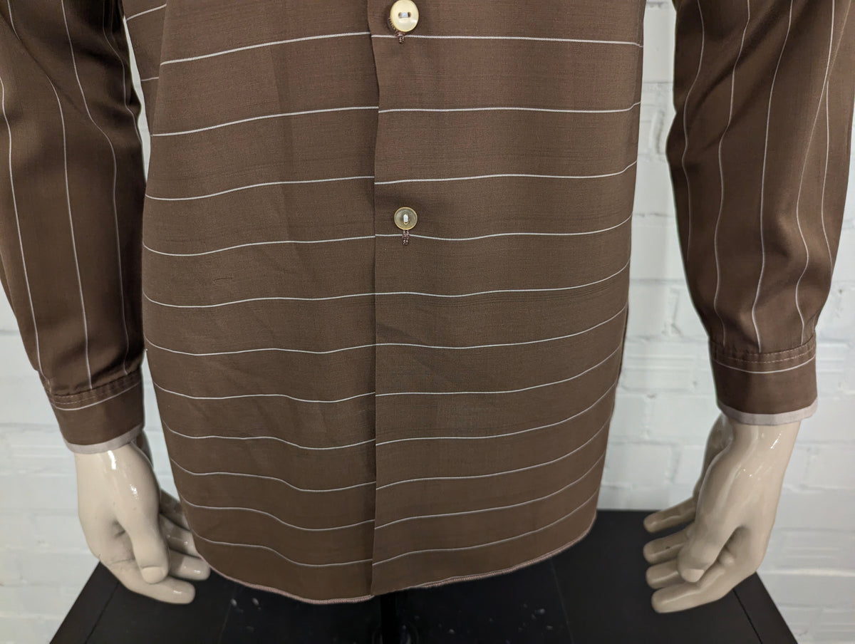 Vintage 70's overhemd met puntkraag. Bruin gestreept. Maat M. #731.