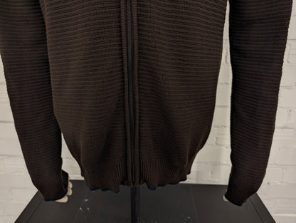 Campbell vest. Donker Bruin voelbaar gestreept motief. Maat XL.