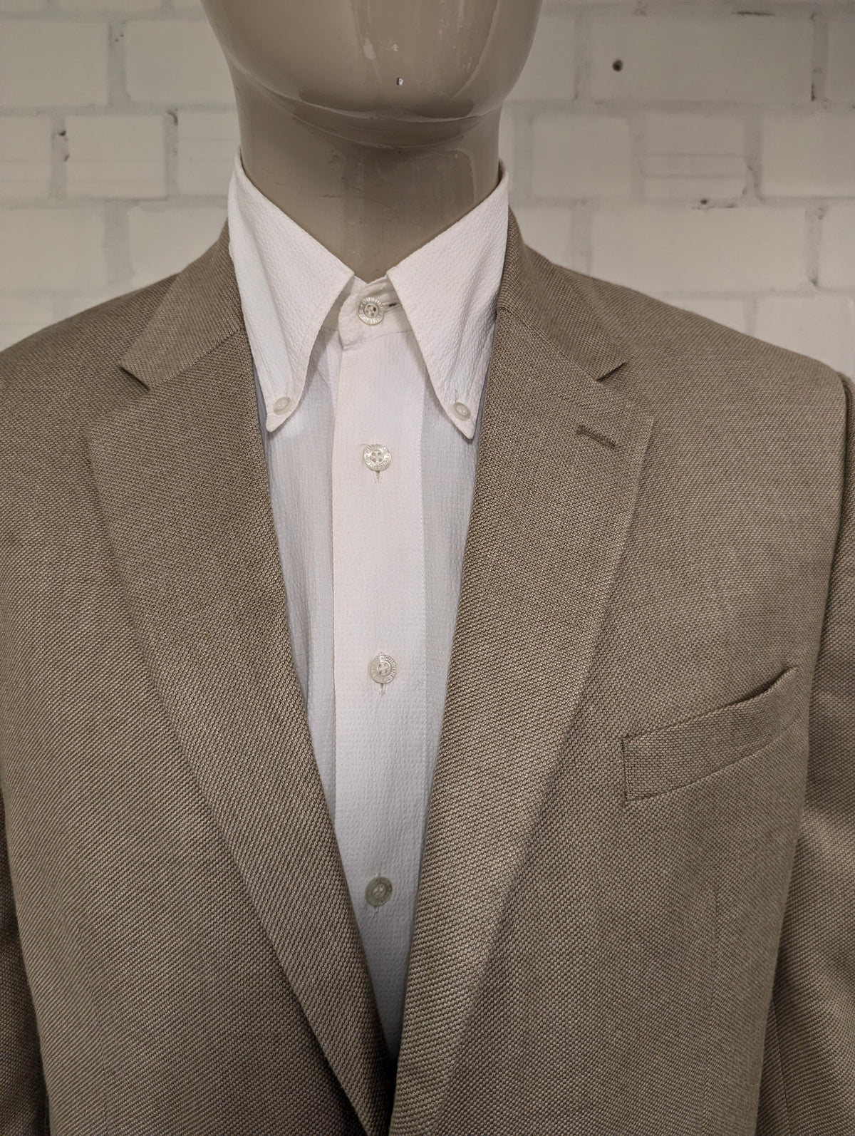 Chaps Colbert. Beige gemêleerd. Maat 56 / XL.