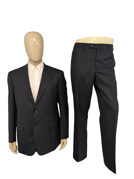 Corneliani Merino Wollen Kostuum. Donker Blauw gekleurd. Gecombineerde maat. Super 150's. #830. Pantalon maat 52. Colbert maat 54.