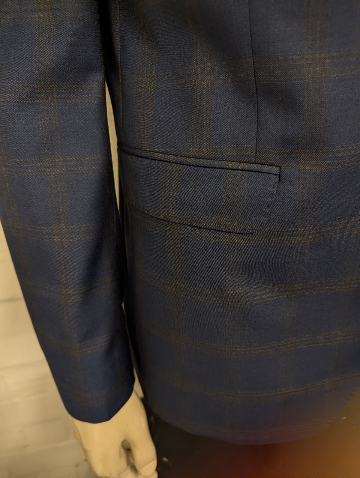 Gentiluomo Wollen Kostuum. Blauw Grijs gemêleerd. Maat 52/L.  slim fit. type verona.