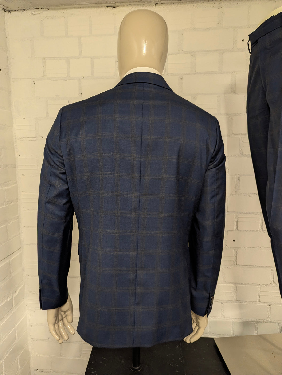 Gentiluomo Wollen Kostuum. Blauw Grijs gemêleerd. Maat 52/L.  slim fit. type verona.