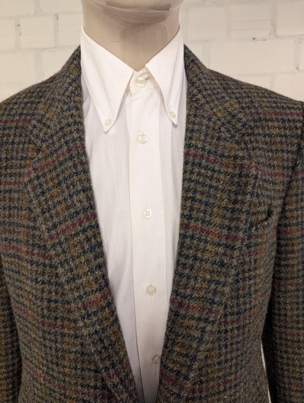 Benvenuto Harris Tweed colbert. Groen Rood Blauw motief. Maat 27 (54/L).