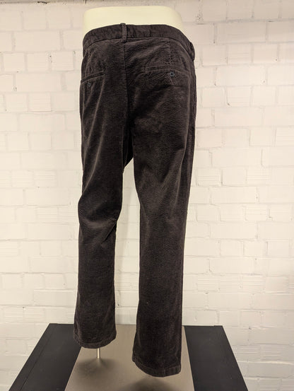 H&M ribbroek. Donker Bruin gekleurd. Groffe rib. regular fit. Maat 50.