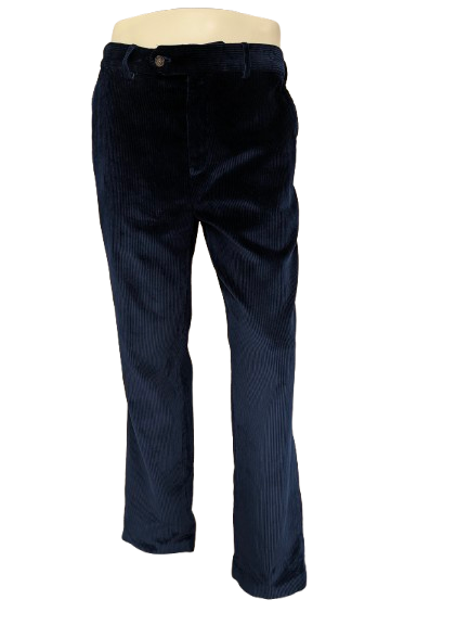 John Lewis soft touch ribbroek. Groffe rib. Donker Blauw gekleurd. Maat 50.