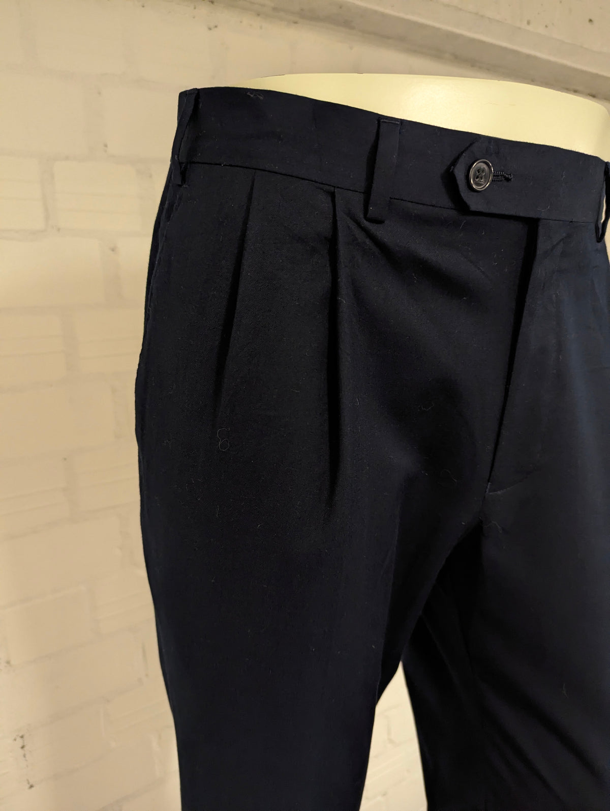 Lauren Ralph Lauren broek / pantalon. Donker Blauw gekleurd. Maat 50.