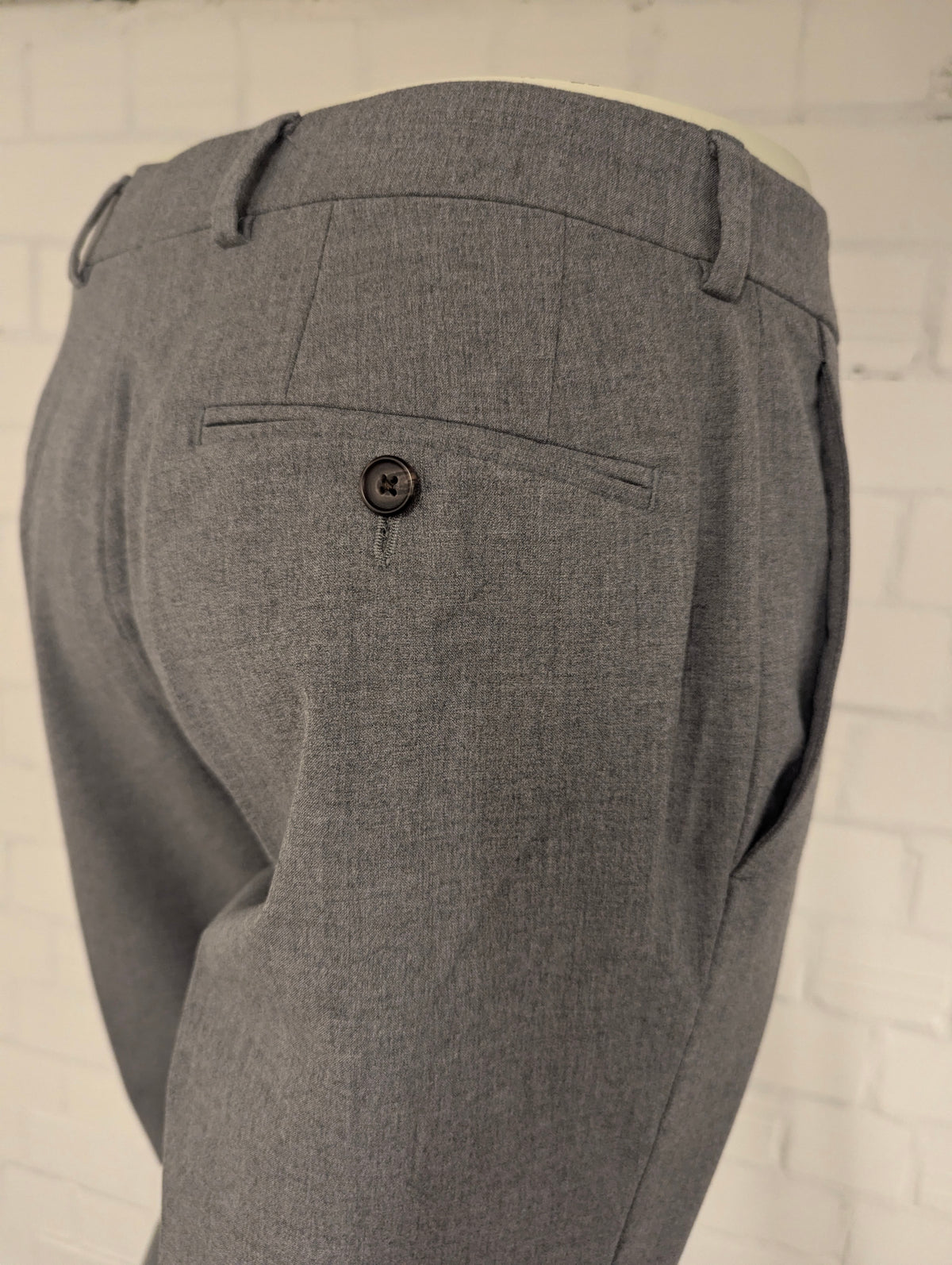 Pantaloni/pantaloni Lauren Ralph Lauren. Grigio misto. vestibilità slim. Taglia 50.