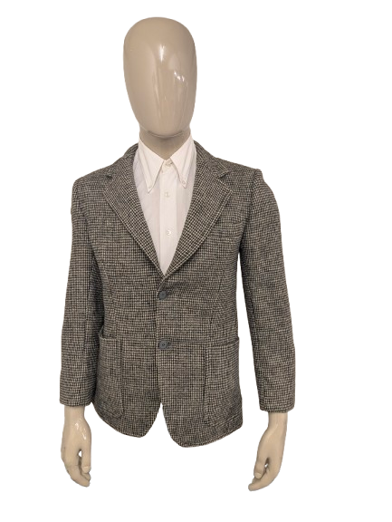 Giacca in Harris Tweed. Nero Grigio Beige con macchioline colorate. Taglia 50. #902.