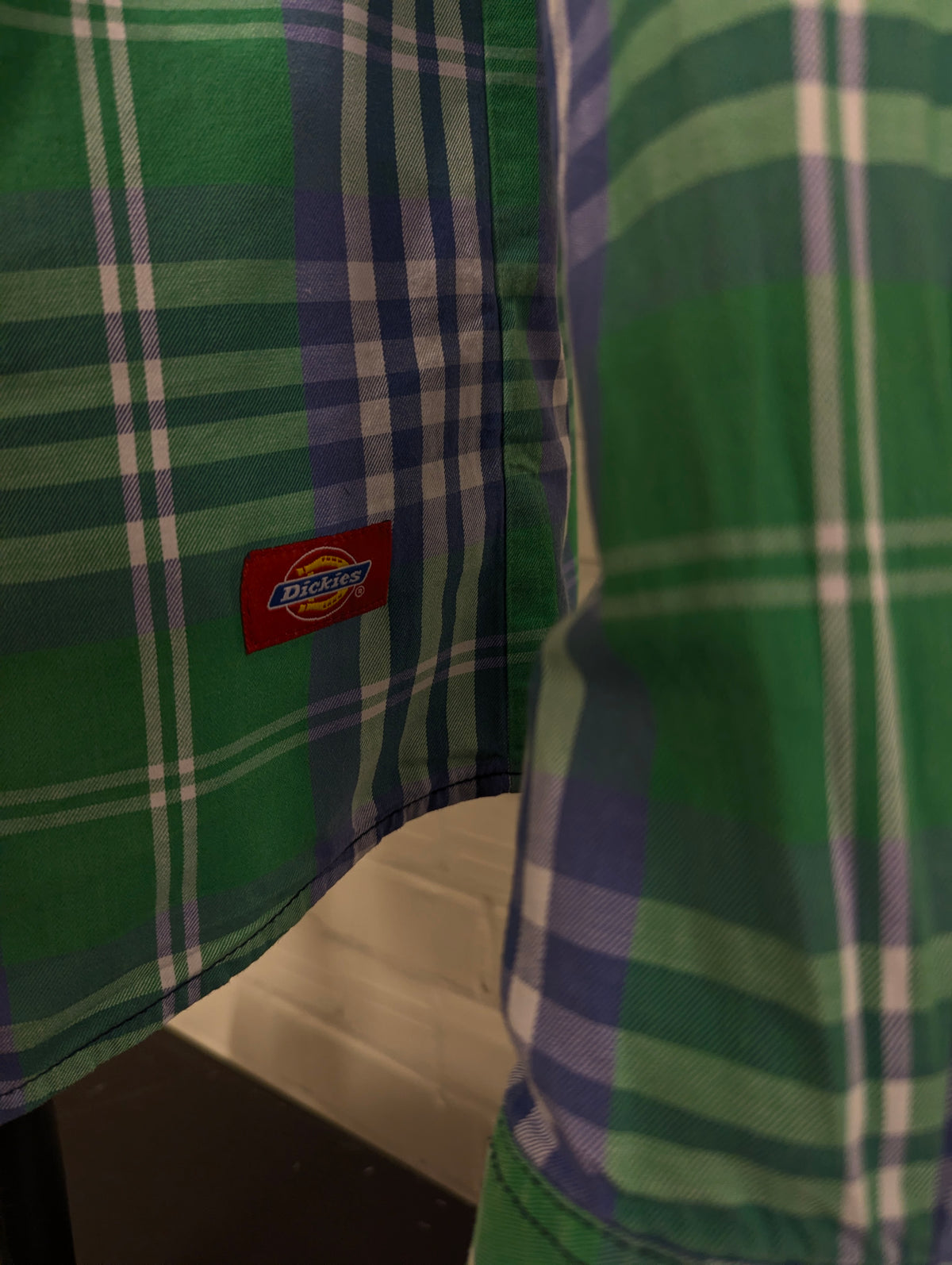 Vintage Dickies overhemd met dubbele sluiting, rits en drukknopen. Groen Blauw geruit. Maat L.