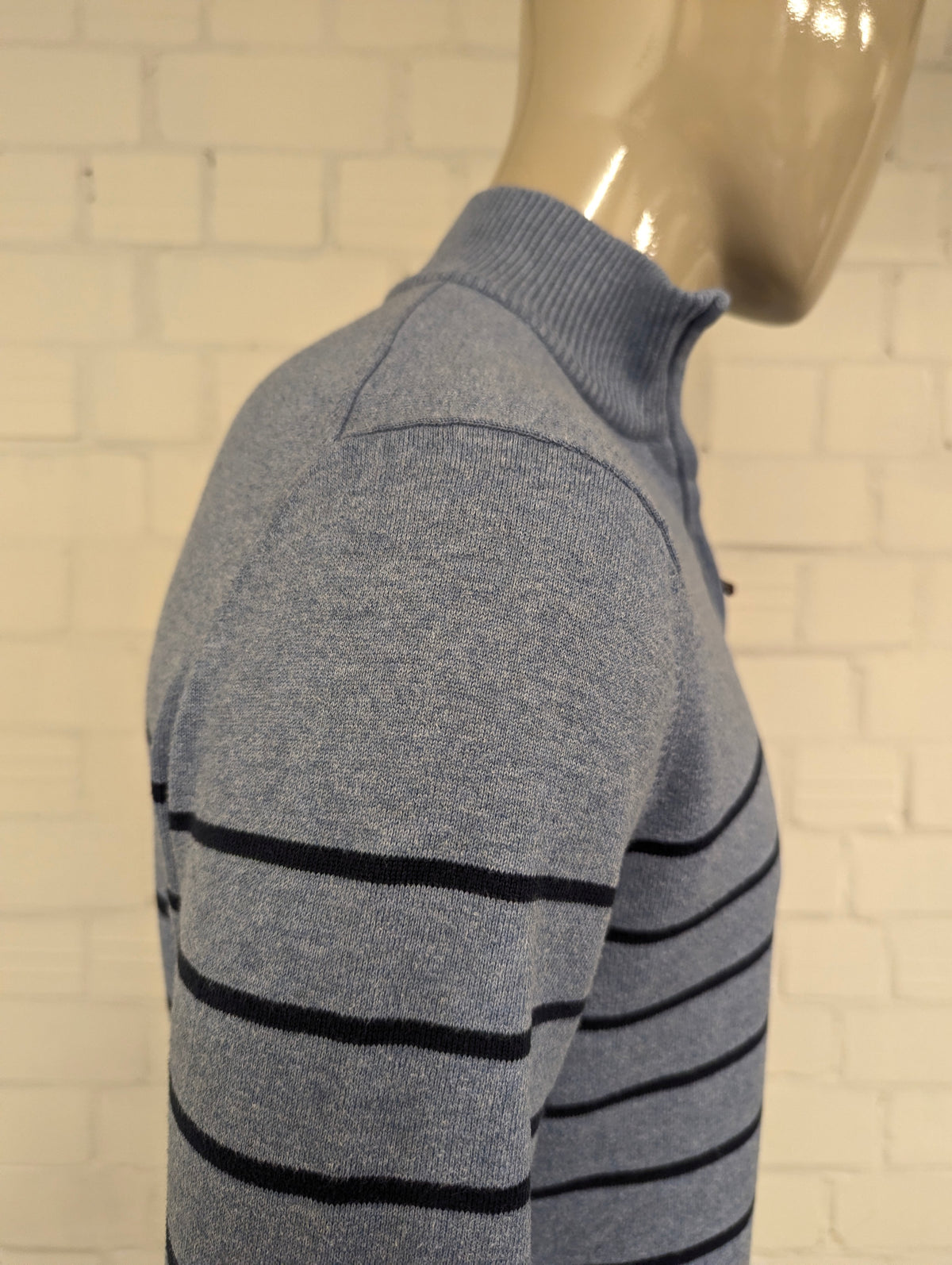 Nautica Quarter Zip trui met korte rits. Blauw gestreept. Maat M.