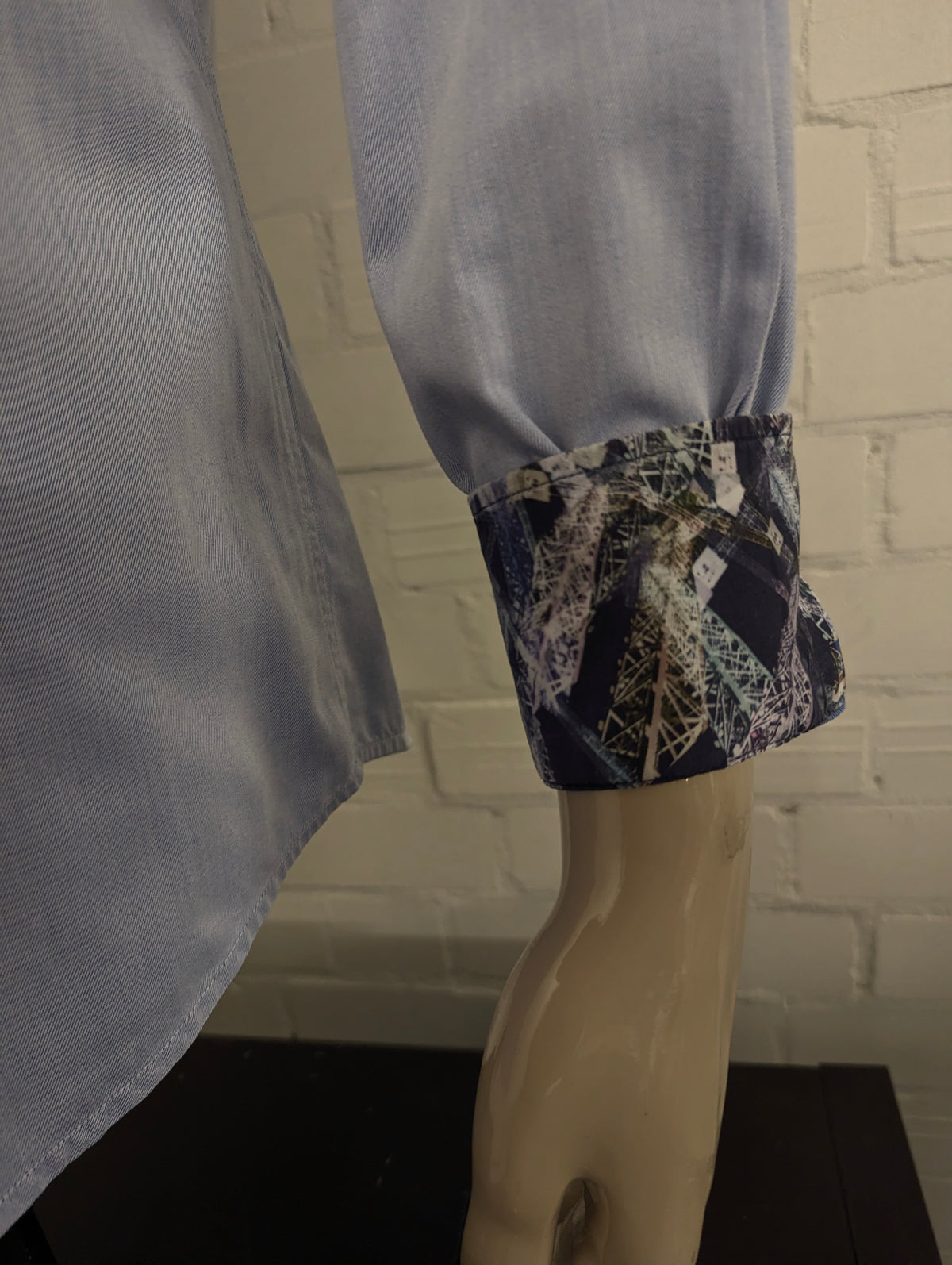 Cia Ragazzi overhemd. Licht Blauw motief. Maat L.