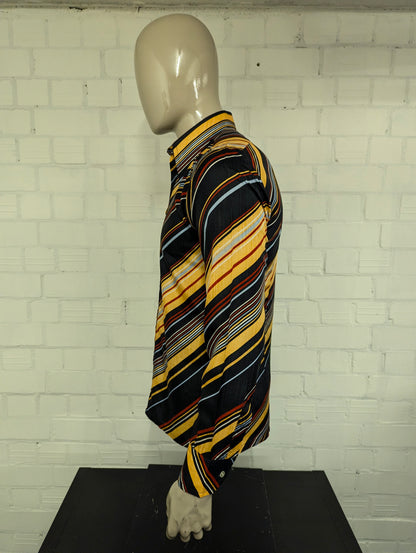 Vintage 70's overhemd met puntkraag. Geel Rood Zwart Grijs gestreept. Maat M. #729.