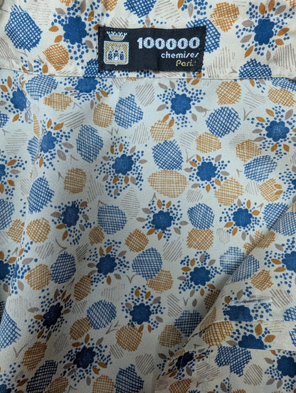 Vintage 70's 100.000 Chemises overhemd met puntkraag. Mosterd Geel Blauw Beige print. Maat L.