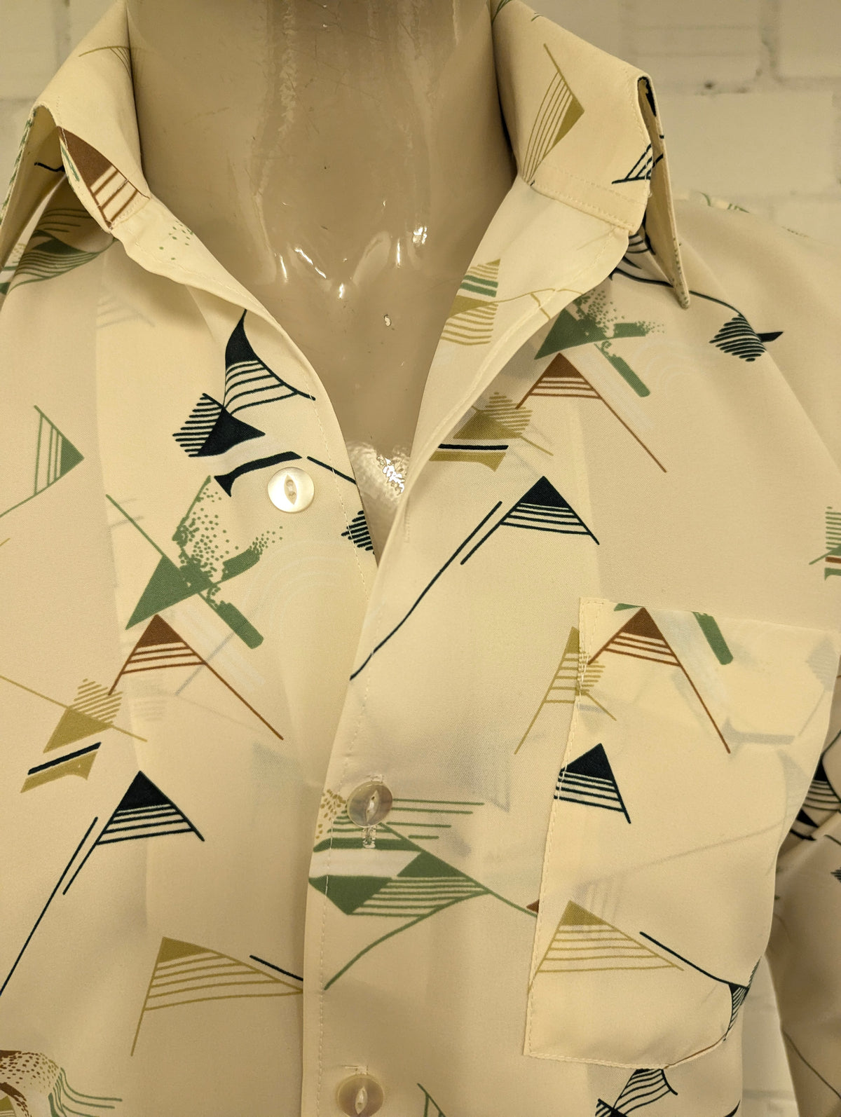 Prachtig Vintage 70's Landmark 393 overhemd met puntkraag. Groen Bruin Beige print. Maat M.