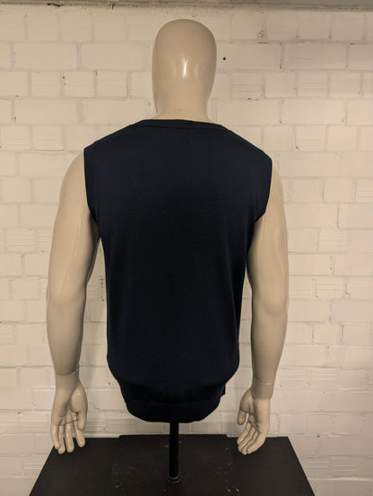 Fisk of Oslo Merino Wollen Spencer met V-Hals. Donker Blauw gekleurd. Maat M. 50% Merino Wol & 50% Acryl.