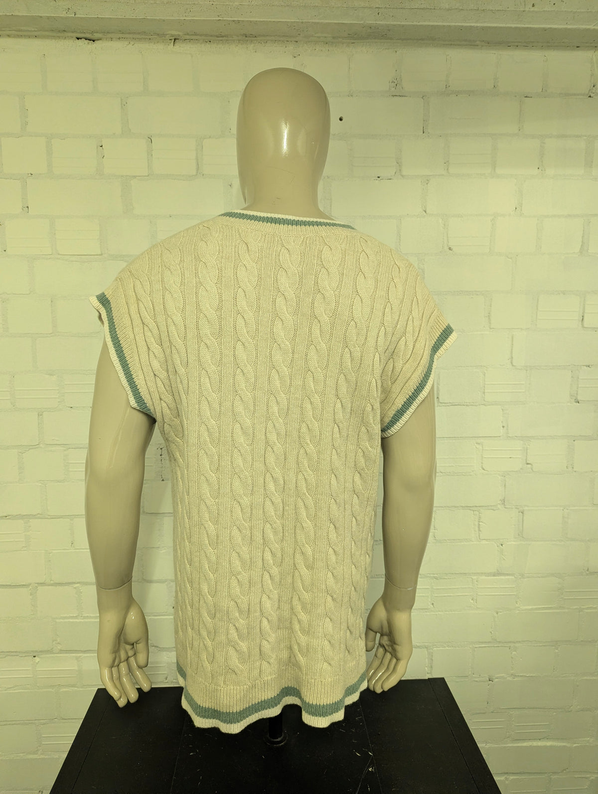 Levi's Wollen Spencer met kabeltrui motief. Beige met Groen Witte rand. Maat L. 55% Wol.