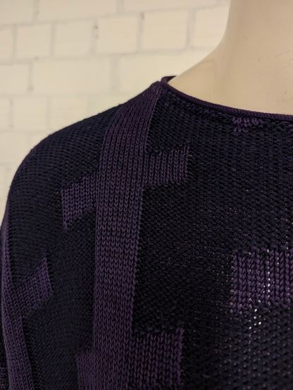 Vintage Society trui. Donker Paars motief. Maat 2XL / XXL.