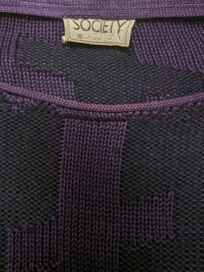Vintage Society trui. Donker Paars motief. Maat 2XL / XXL.