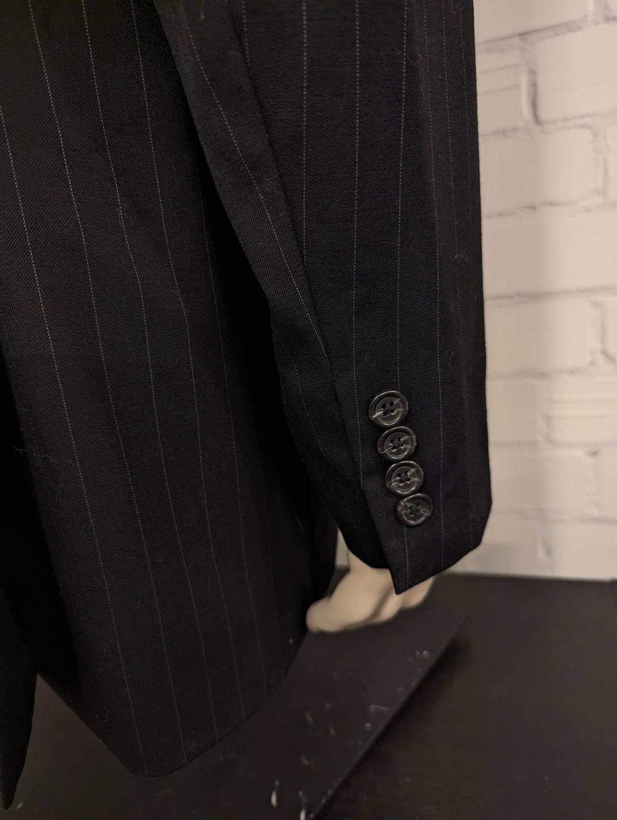 Chaps colbert. Zwart Grijze kruitstreep. Maat 56 / XL. #837.