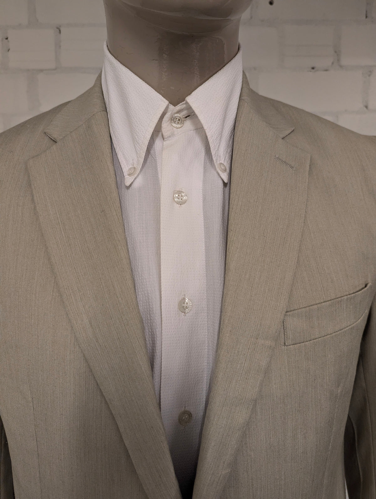 Chaps colbert. Beige gemêleerd. Maat 52 / L.
