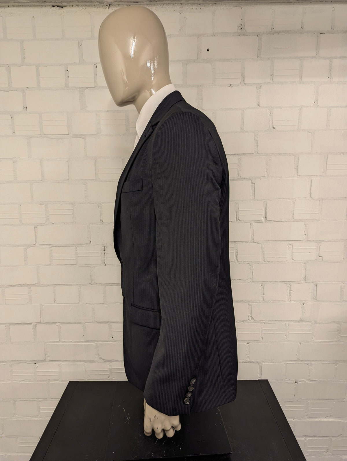 Chaps colbert. Donker Grijs Wit gestreept. Maat 52 / L. #844.
