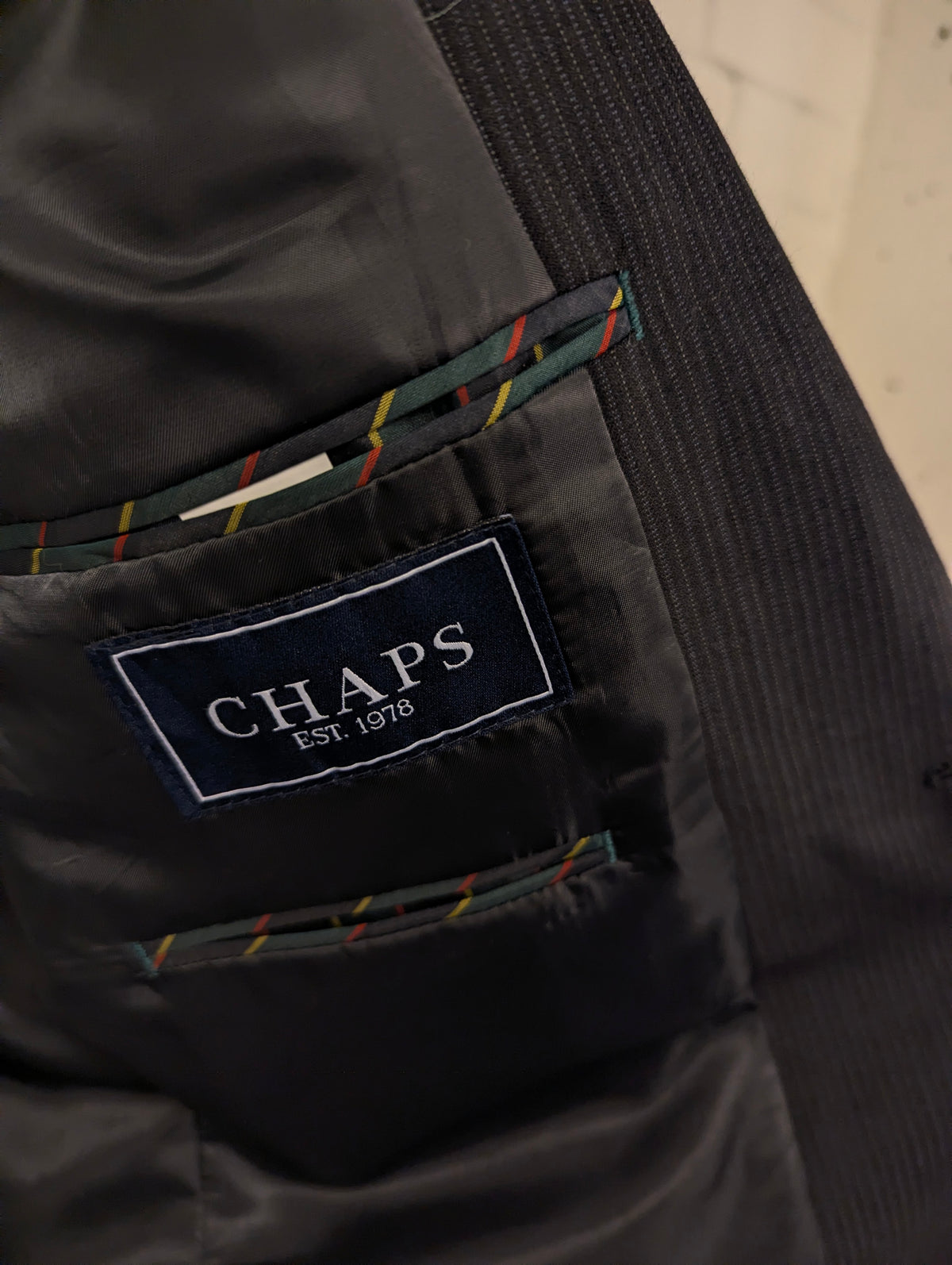 Chaps colbert. Donker Grijs Wit gestreept. Maat 52 / L. #844.