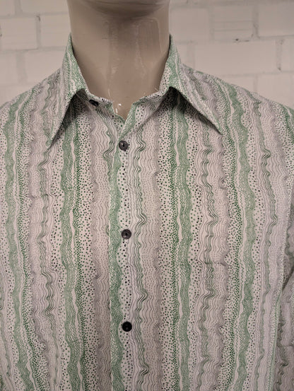 Vintage 70's Welton overhemd met puntkraag en luchtige dunne stof. Groen Wit Zwarte print. Maat L.