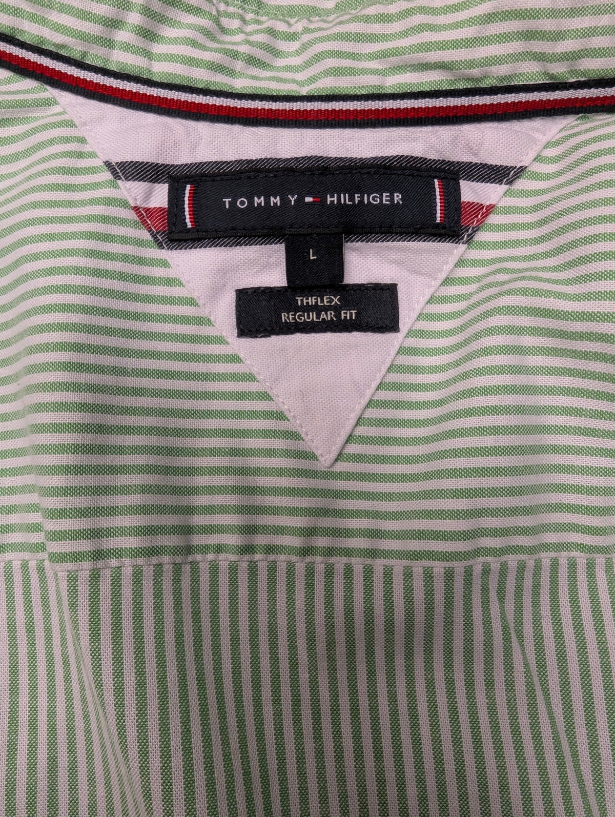 Tommy Hilfiger overhemd. Groen Wit gestreept. Maat L. ntflex. regular fit. stretch.